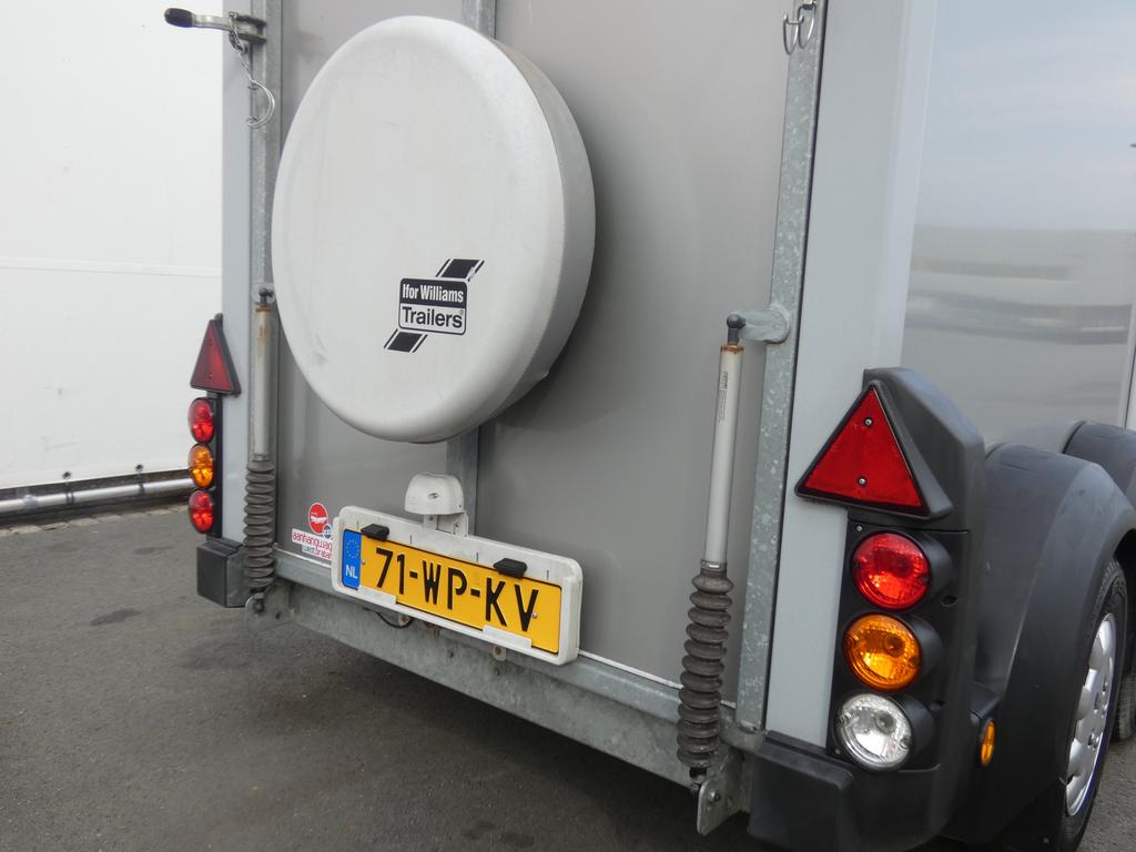 Ifor-Williams Paardentrailer tandemas 320x130x230cm 1600kg